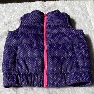 Girls 4T puffer vest. Like new